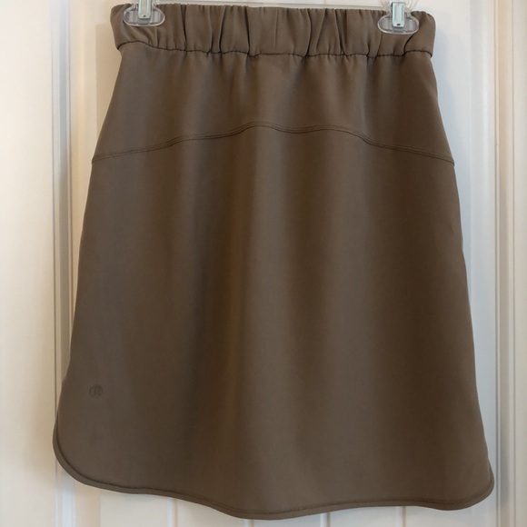 Khaki Lululemon Skirt Size 4 - Picture 4 of 5